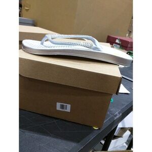 Womens Capelli New York Textured Opaque Flip Flops